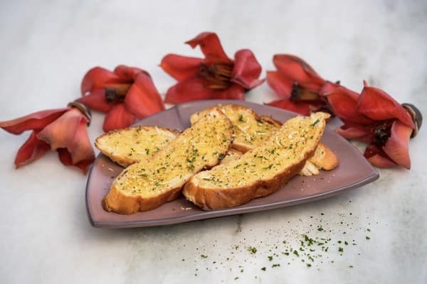 Pinwheel garlic bread